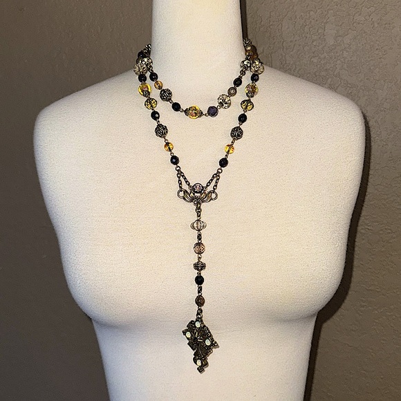 Sweet Romance Baroque Rosary Necklace Vintage-Inspired - Picture 6 of 10